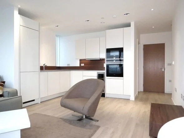 Flat Devan Grove in Greater London