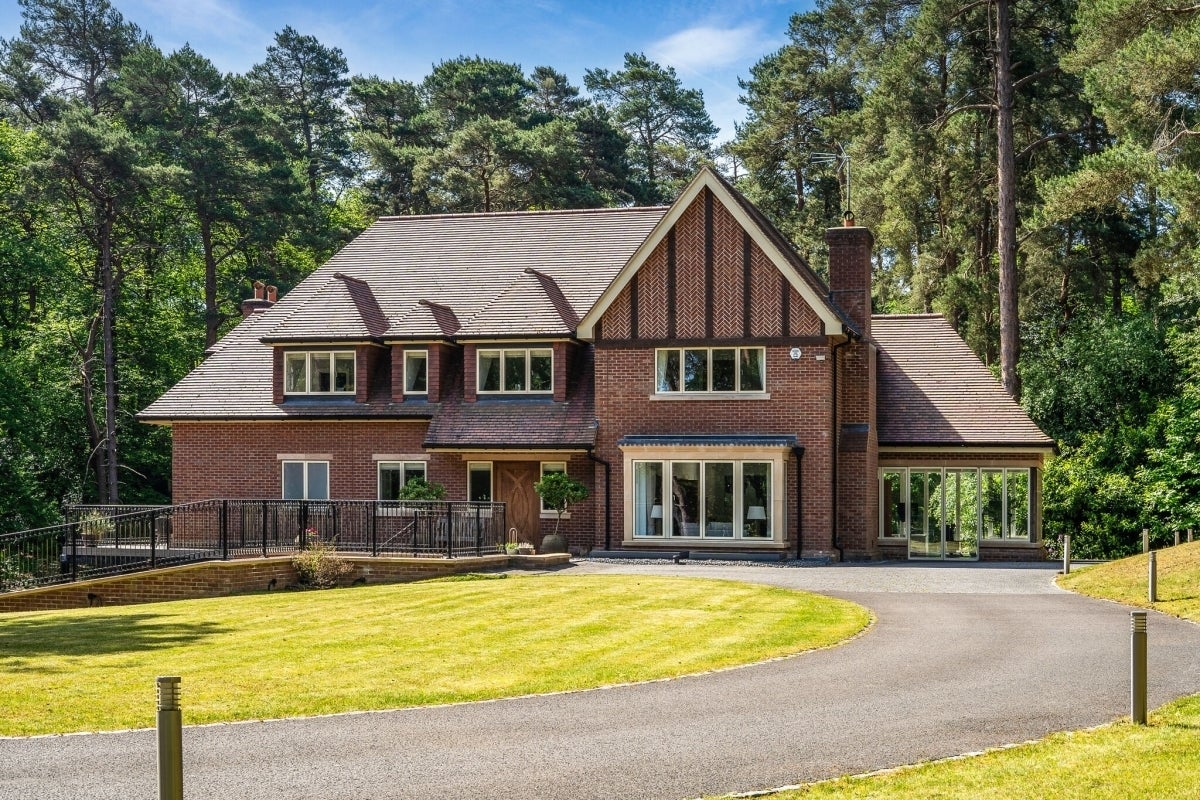 House The Ridges in Finchampstead