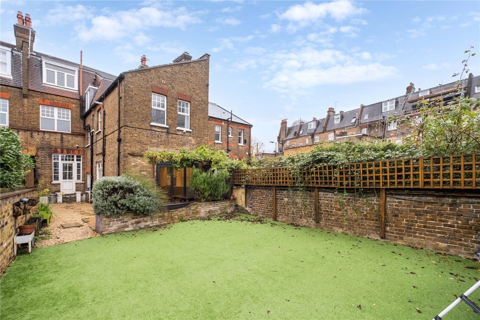 House Broad Passage in Greater London