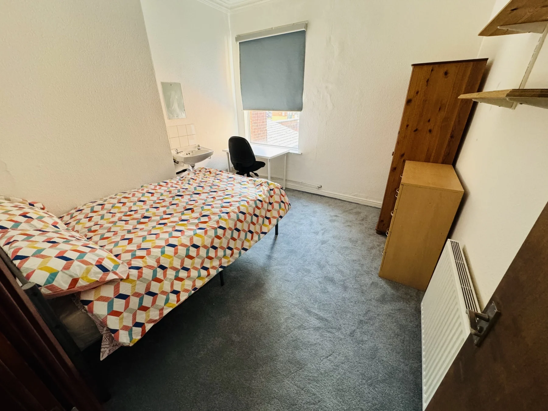 Room Blackman Lane in Leeds