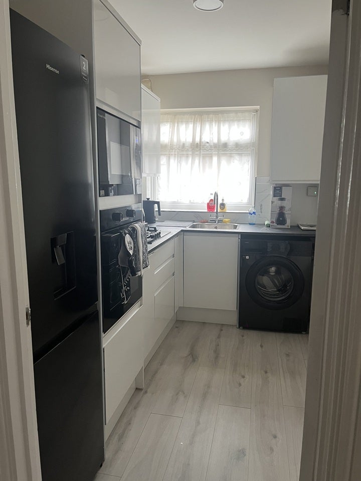 Flat Eagle Close in Greater London