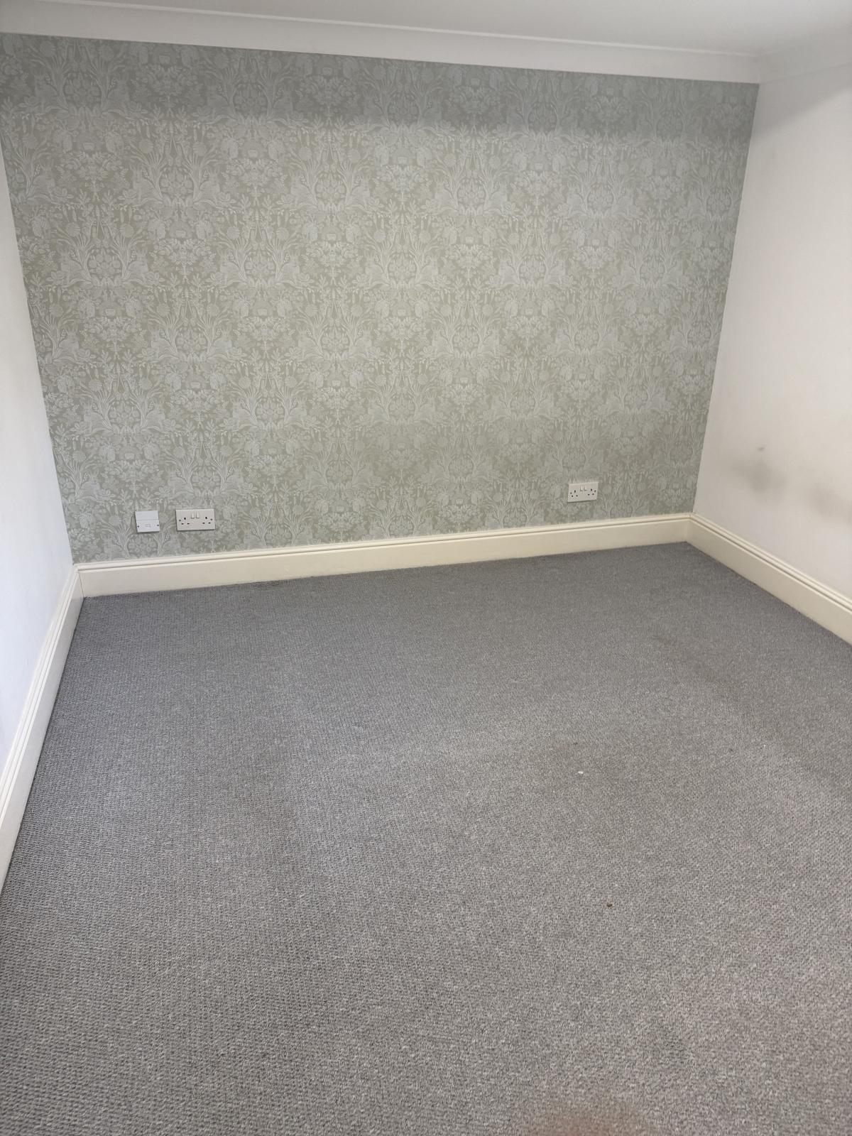 Flat Westferry Road in Greater London