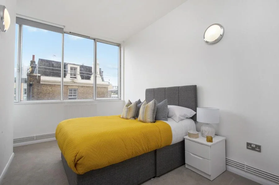 Flat Kingsland Road in Greater London