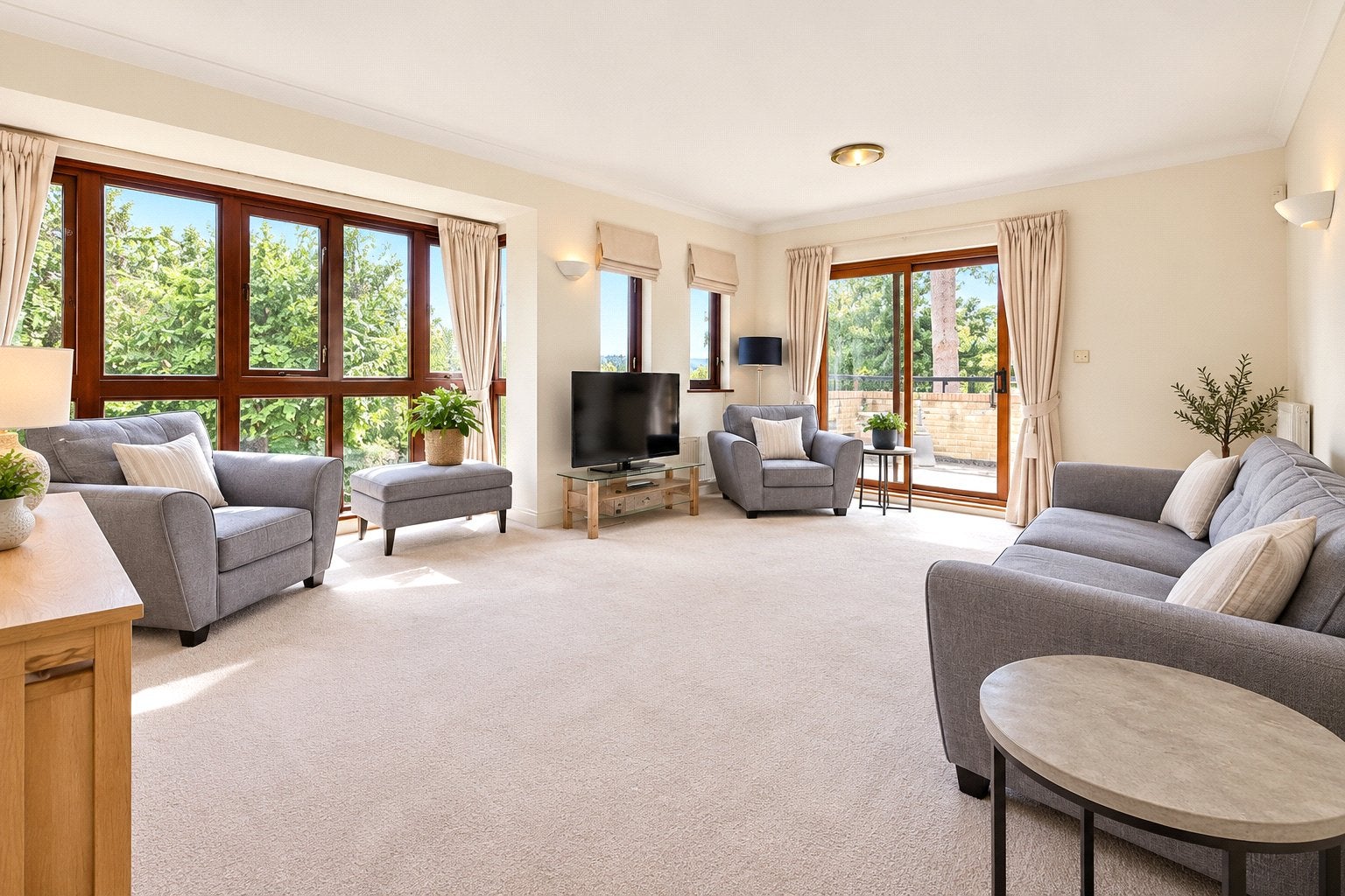 Flat The Gables in Elmbridge