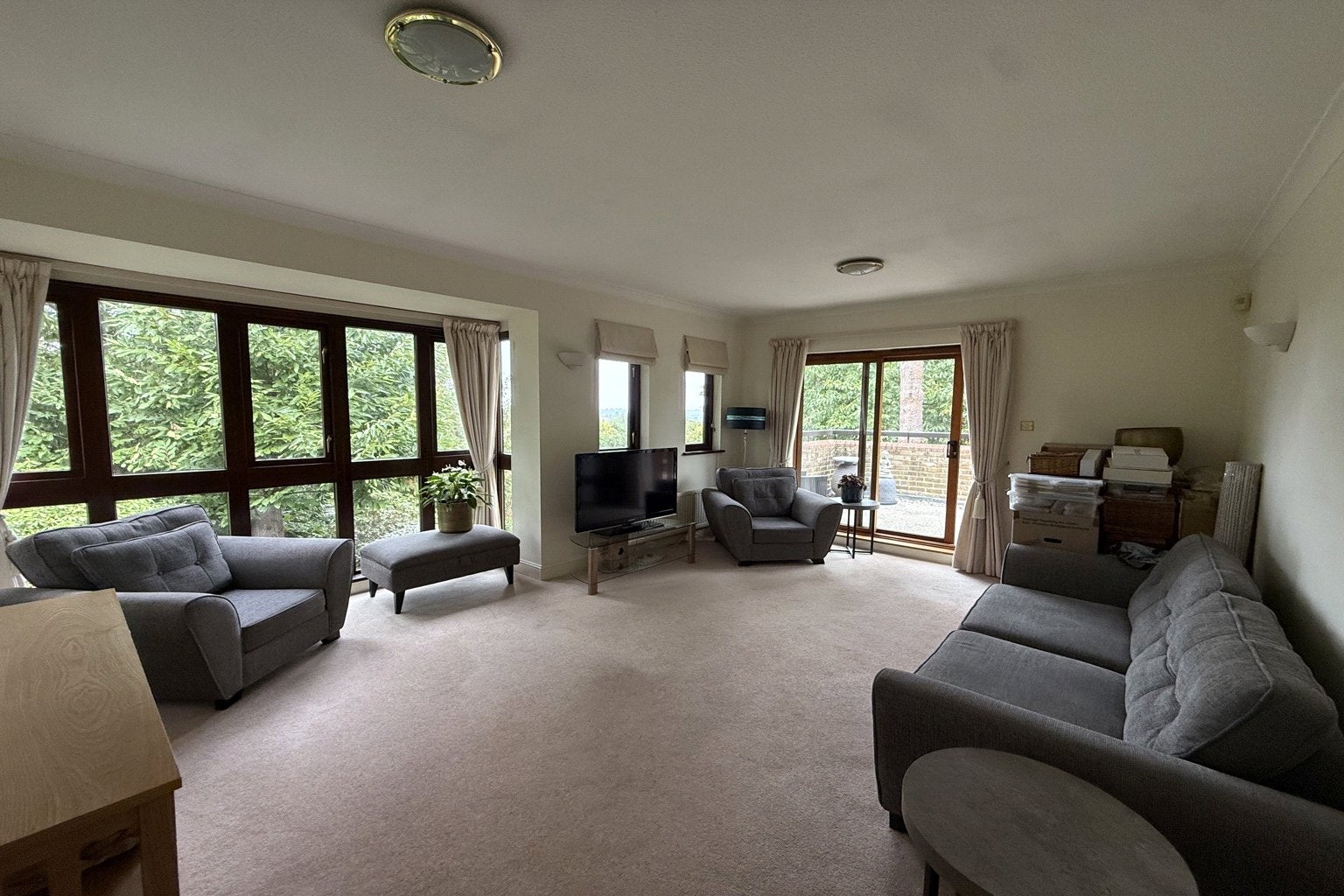 Flat The Gables in Elmbridge