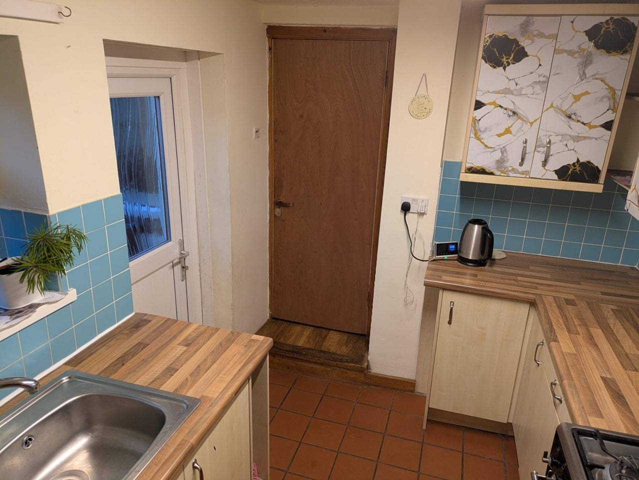 Room Machen Place in Cardiff