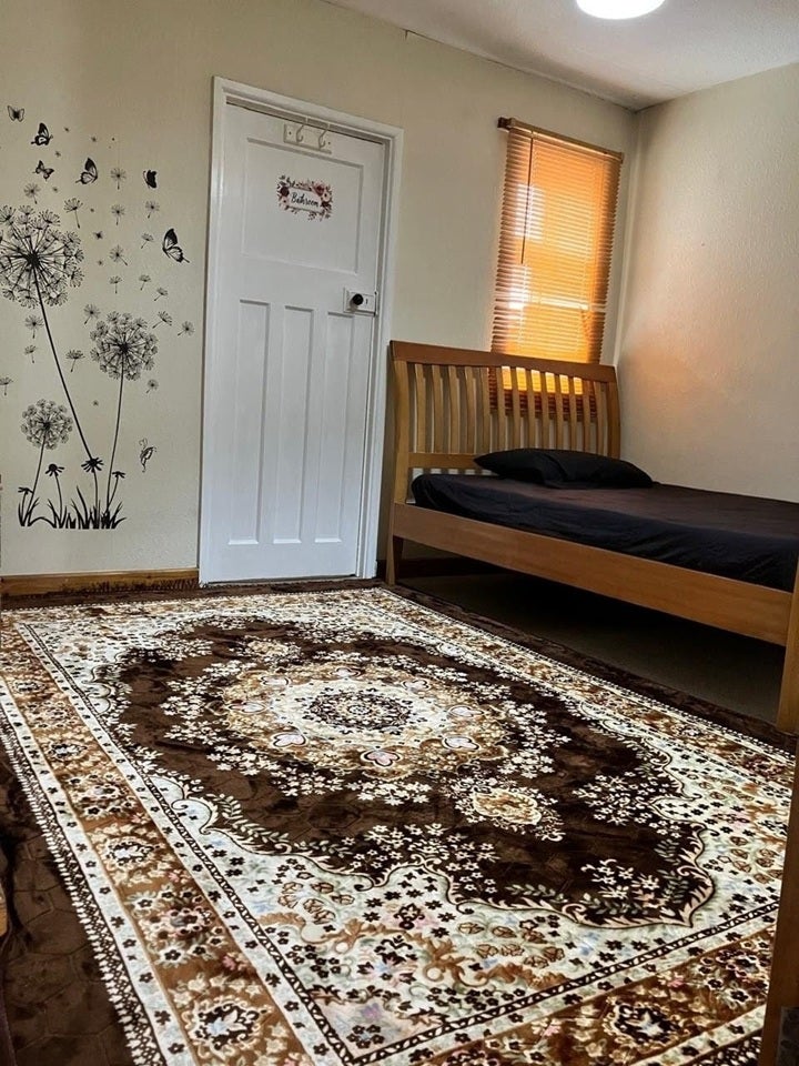 Room Machen Place in Cardiff
