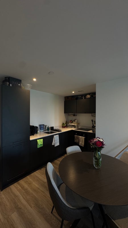 Room Vicarage Grove in Salford