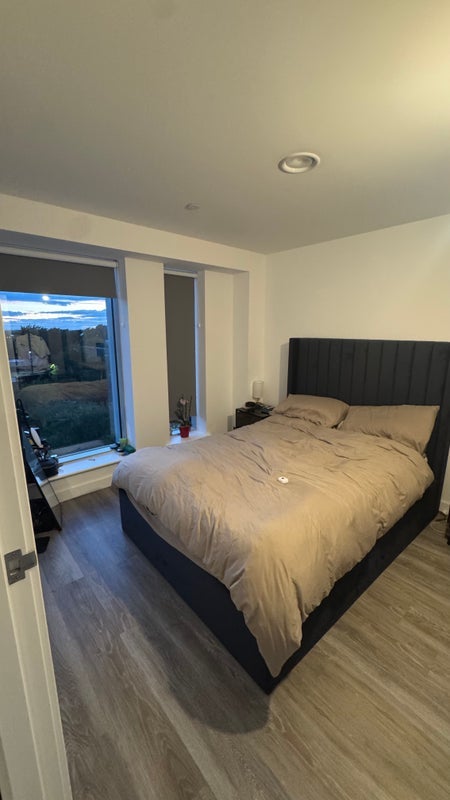 Room Vicarage Grove in Salford