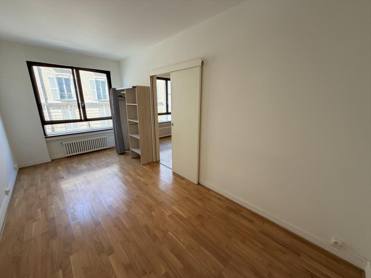 Appartement Rue Saint-Didier à Paris