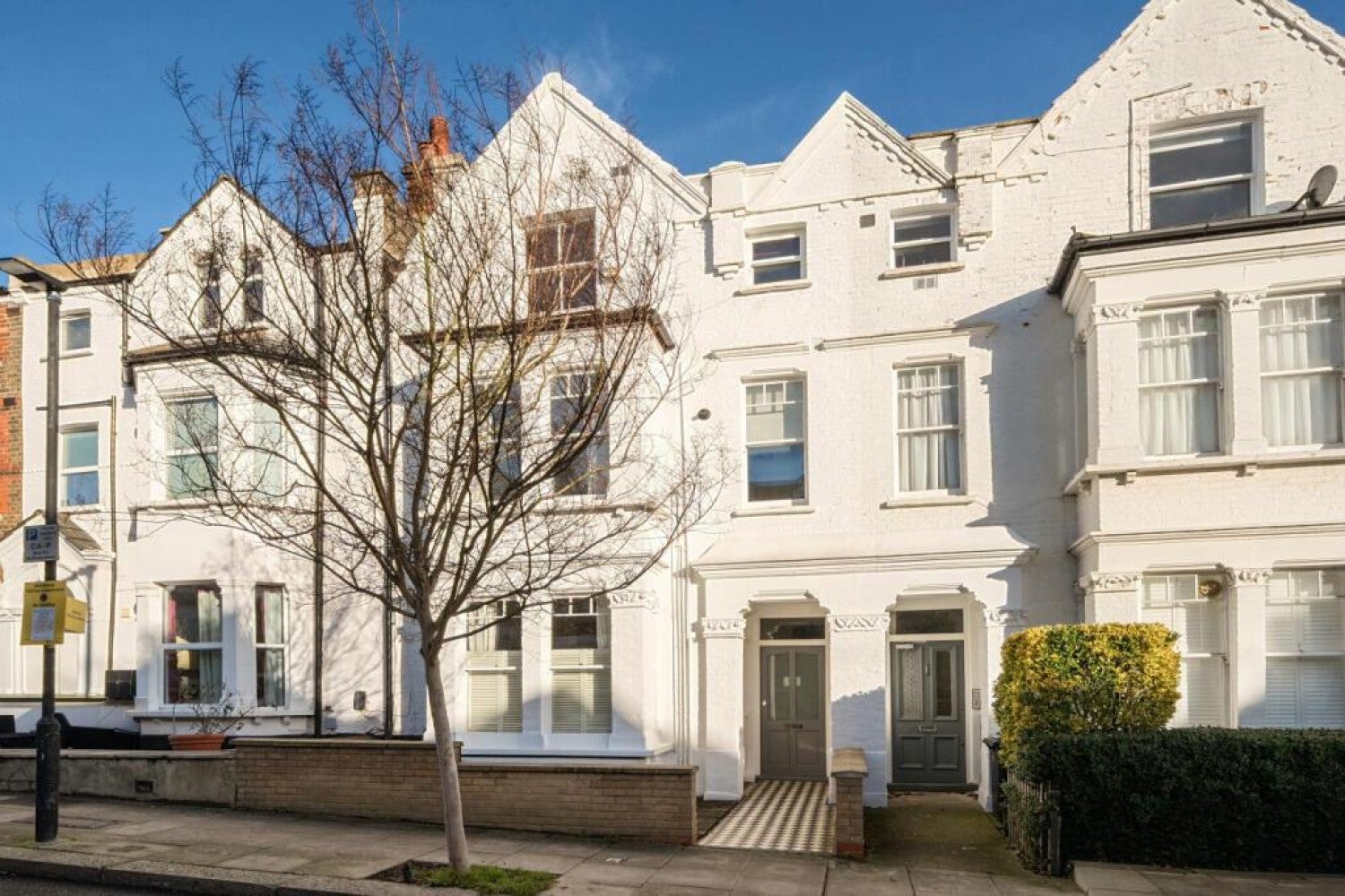 Flat Agamemnon Road in Greater London