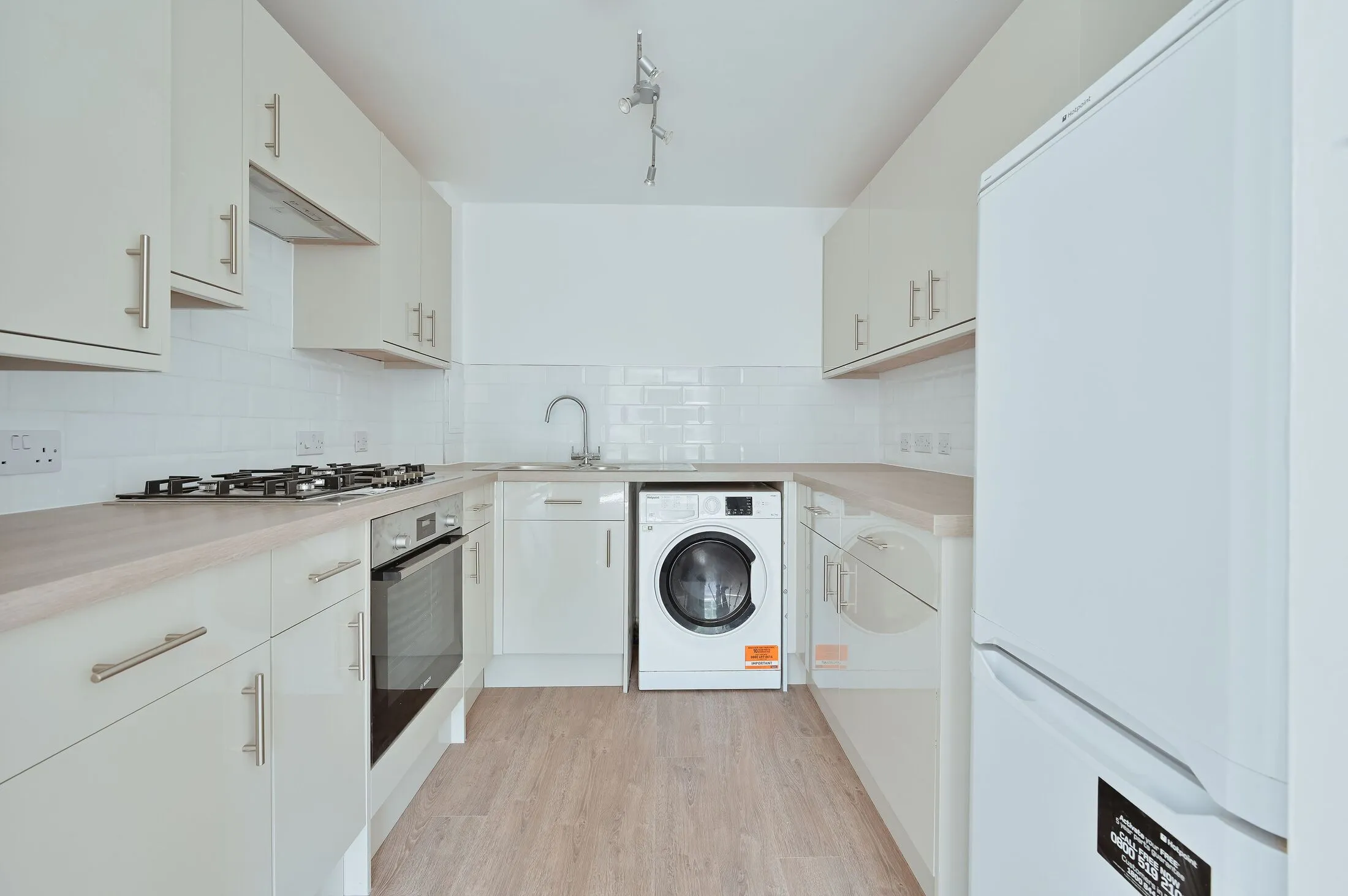 Flat Vicarage Road in Watford