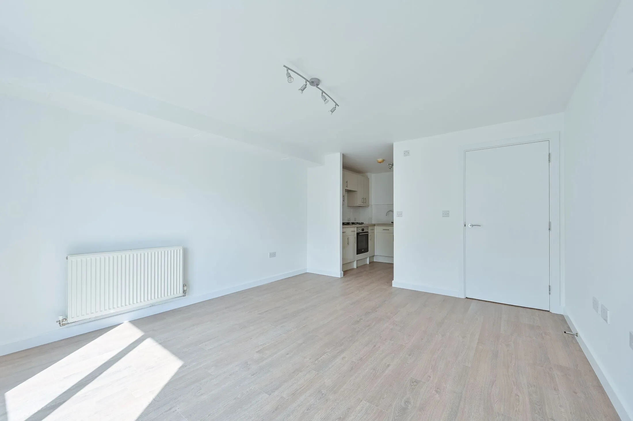 Flat Vicarage Road in Watford