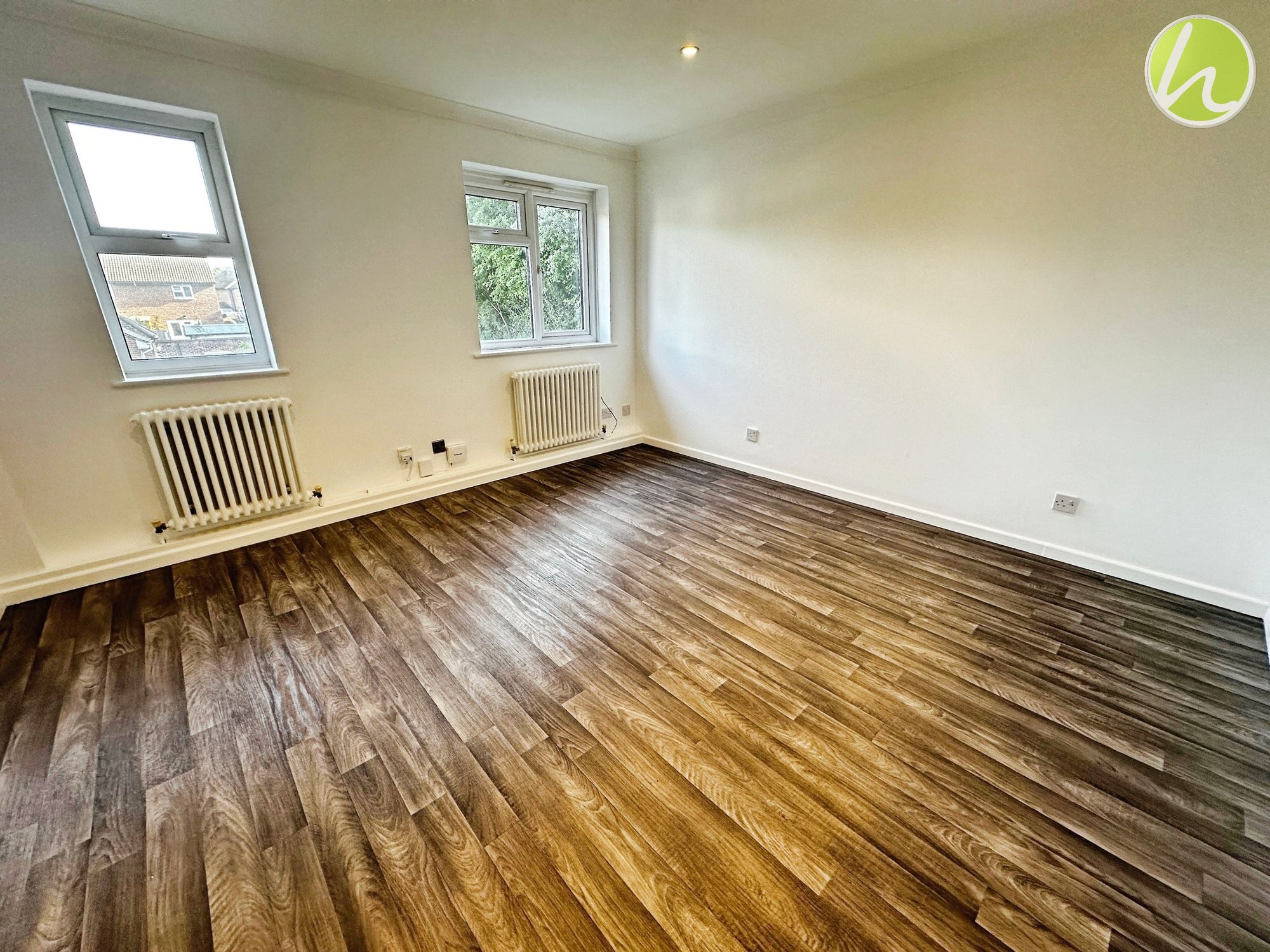 Flat Bankfoot in Grays