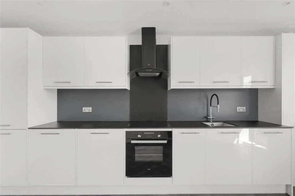 Flat Samira Close in Greater London