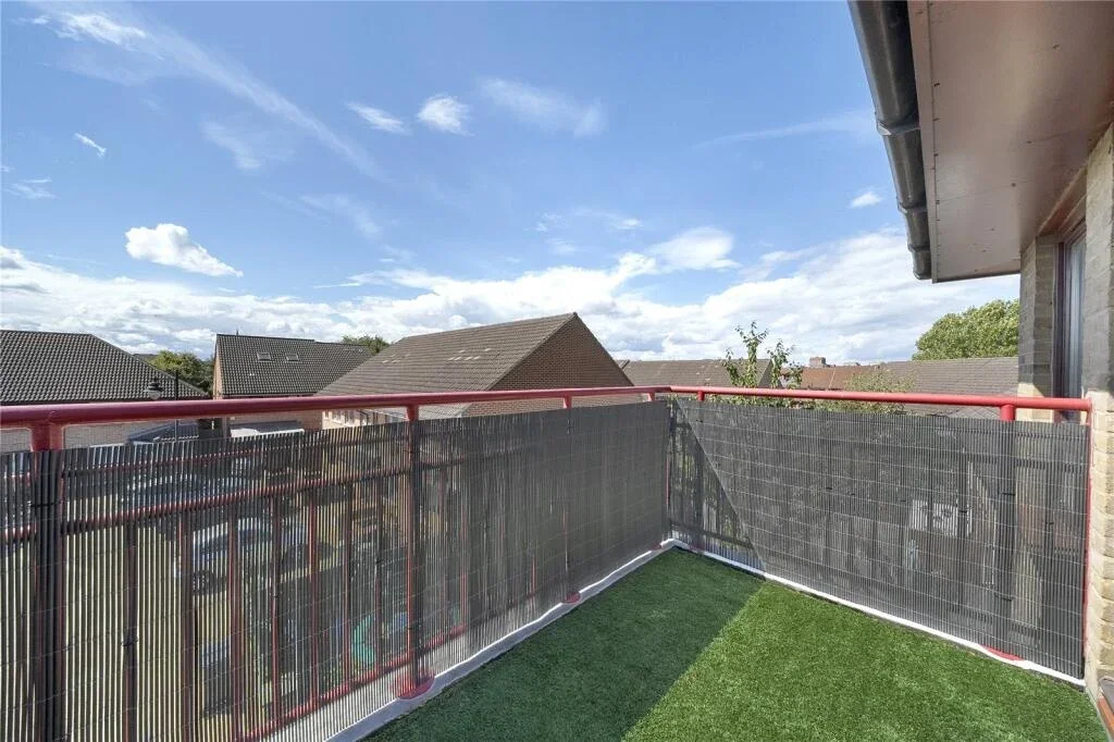 Flat Samira Close in Greater London