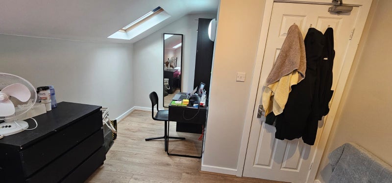 Room Empress Road in Liverpool