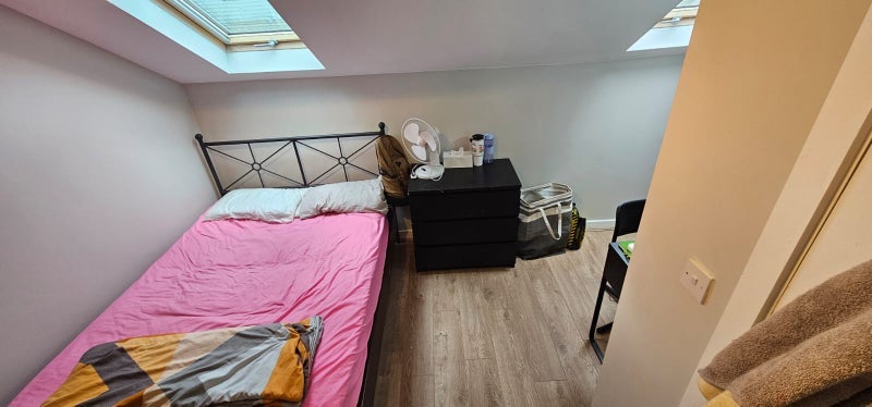 Room Empress Road in Liverpool