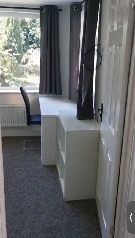 Room Warwick Avenue in Nottingham