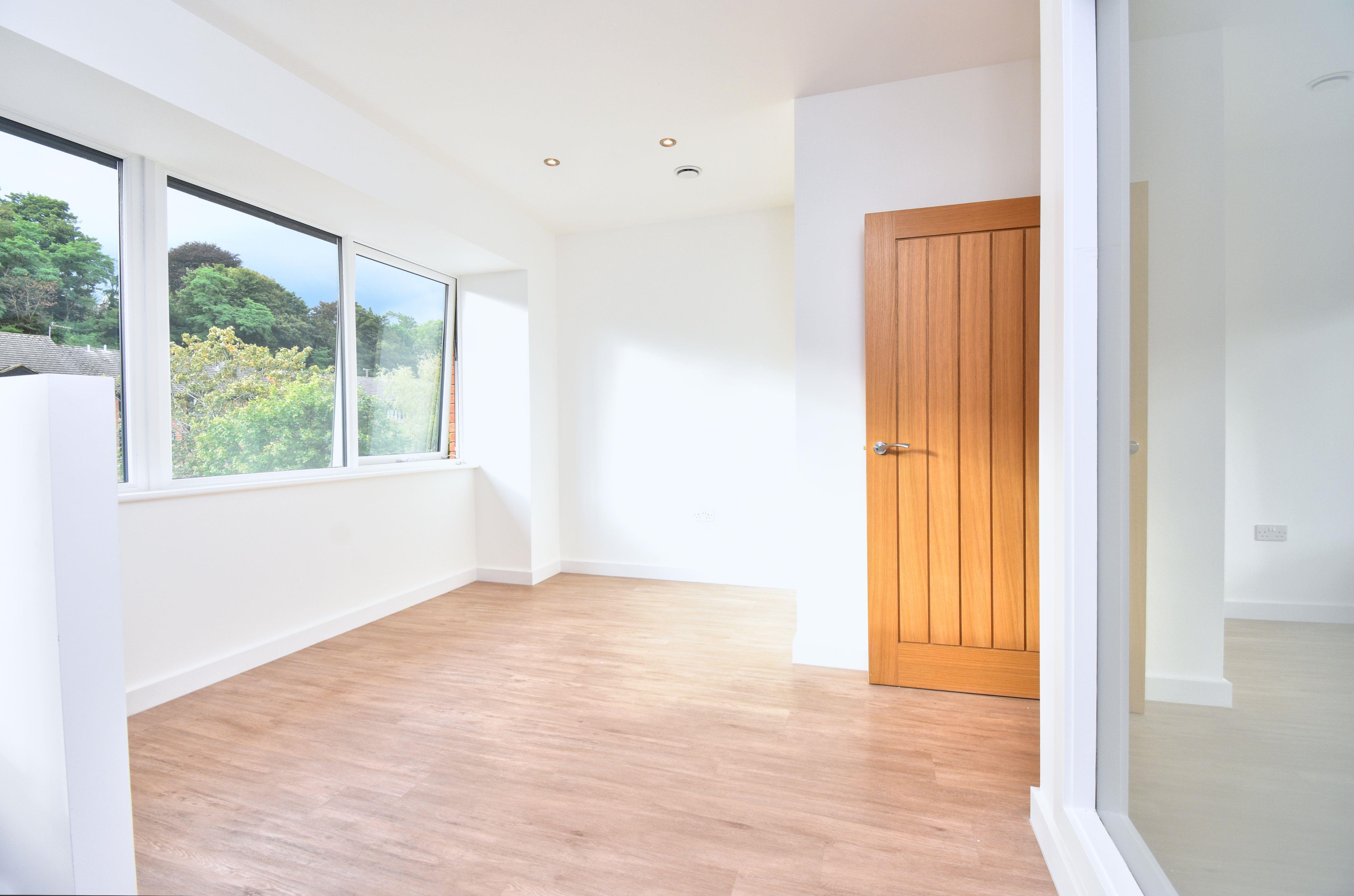 Flat Brighton Road in Reigate and Banstead