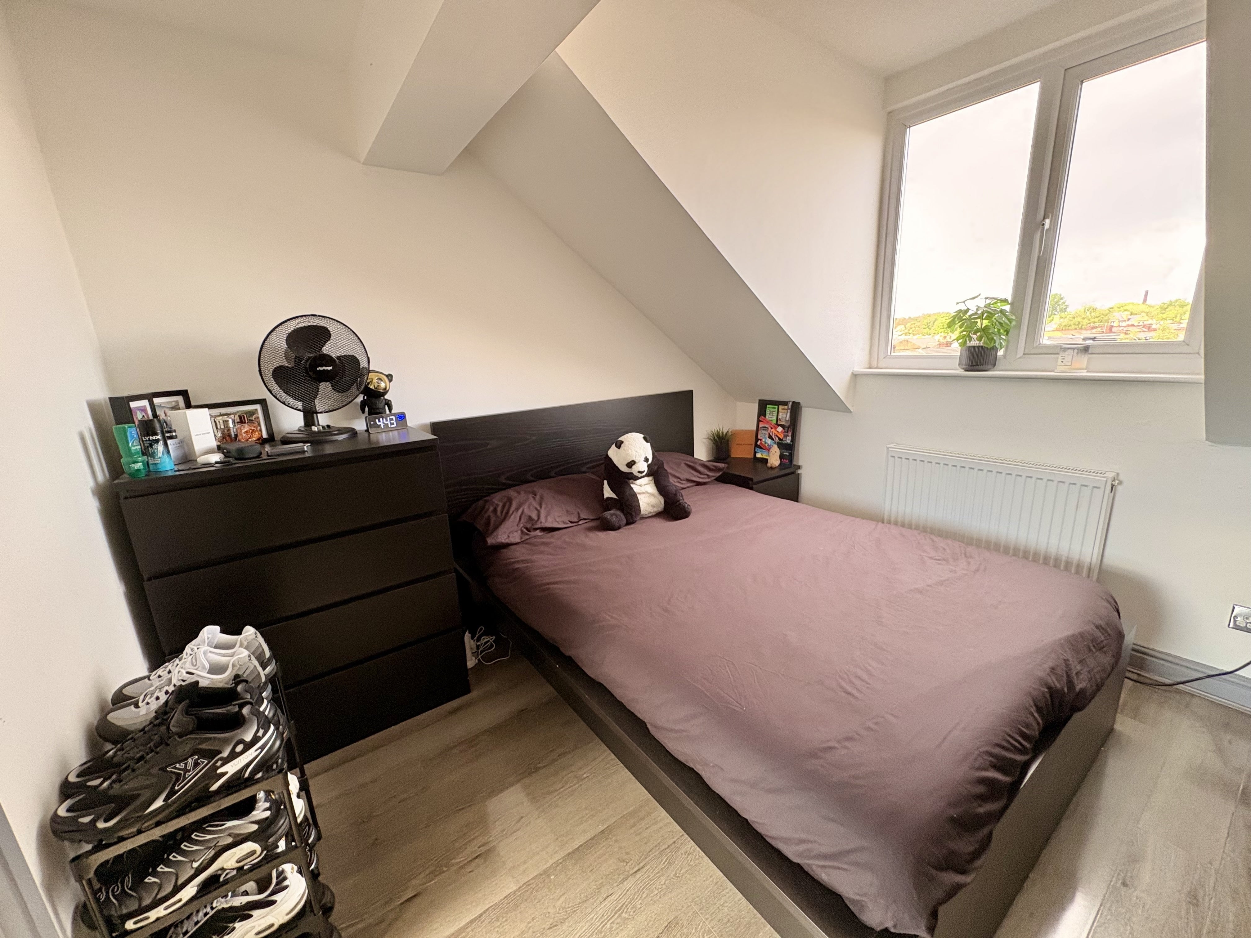Flat Langdale Avenue in Manchester