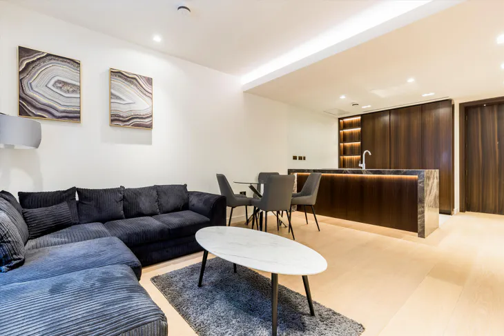 Flat Portugal Street in City of Westminster