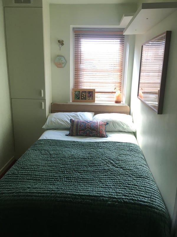 Room Fitzwilliam Road in Greater London