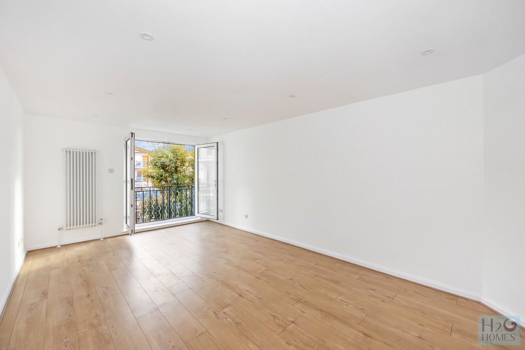 Flat The Strand in Roedean