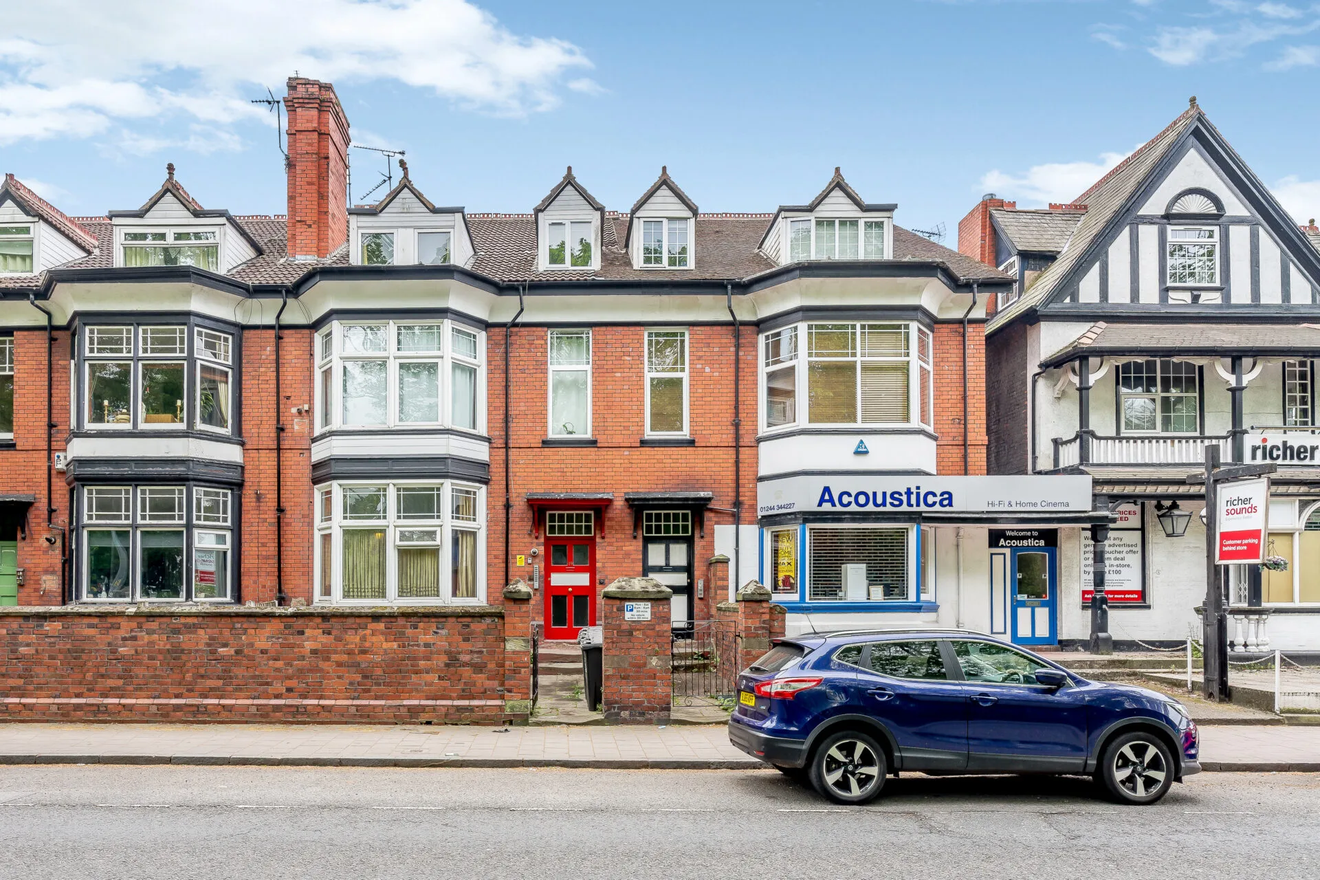 Flat Hoole Road in Chester