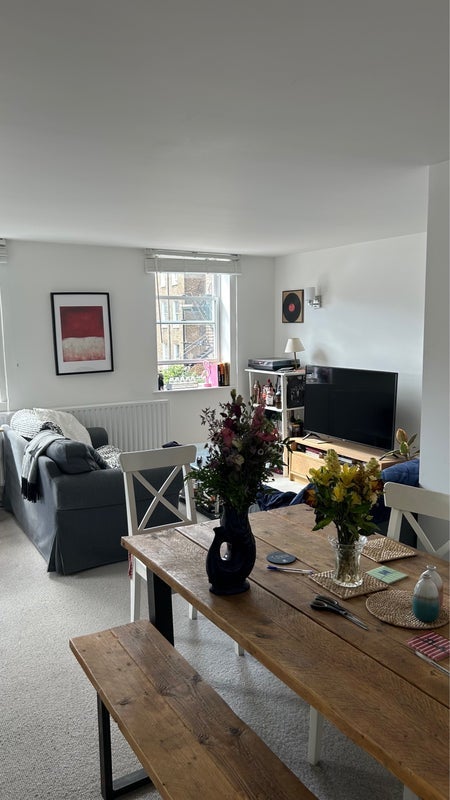 Room Wandsworth Road in Greater London