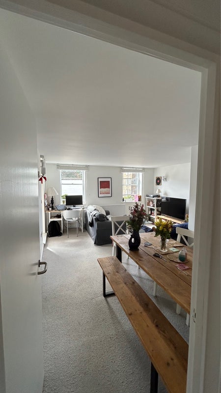 Room Wandsworth Road in Greater London