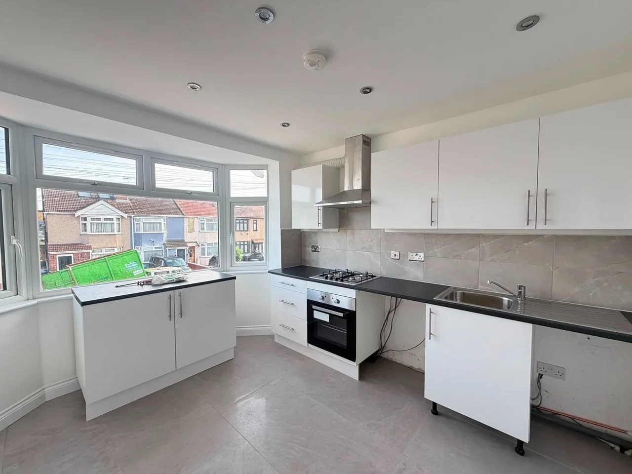 Flat Aylands Road in Greater London