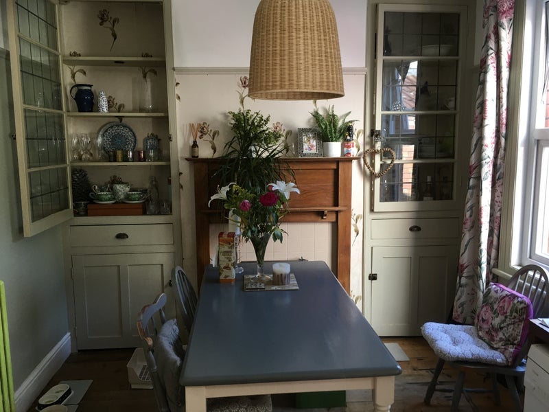 Room Winchester Avenue in Bristol
