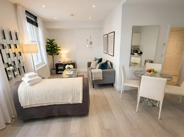 Flat New Row in City of Westminster