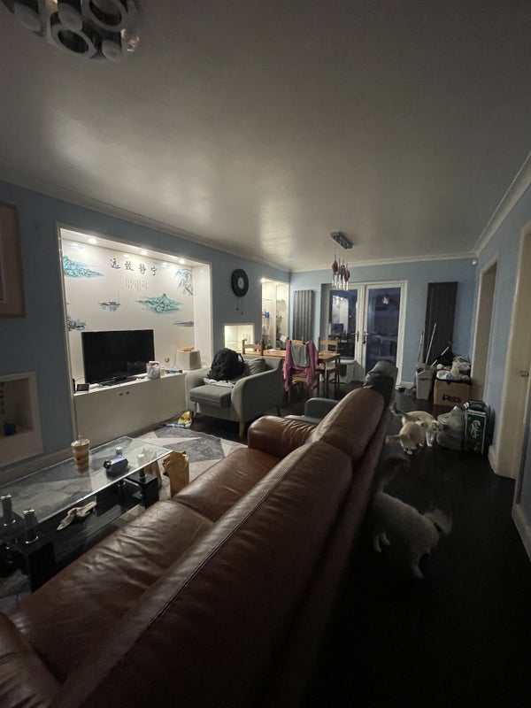 Room Lily Lane in Manchester