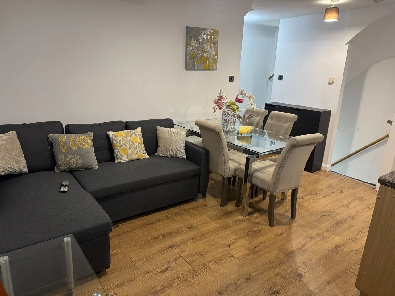 Flat Brent Park Road in Greater London