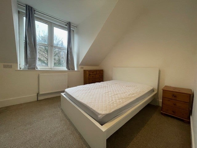 Flat Ashvale Place in Aberdeen City