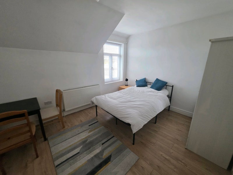 Room Manchester Road in Tameside