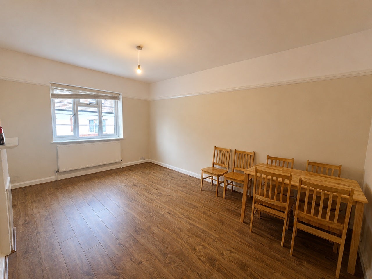 Flat Barrow Road in Greater London