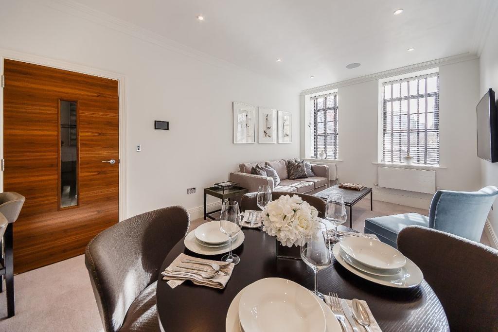 Flat Rainville Road in Greater London
