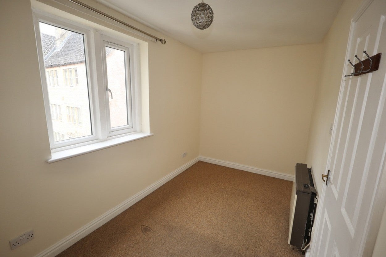 Flat Longbridge in Shepton Mallet