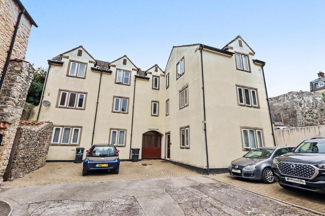 Flat Longbridge in Shepton Mallet