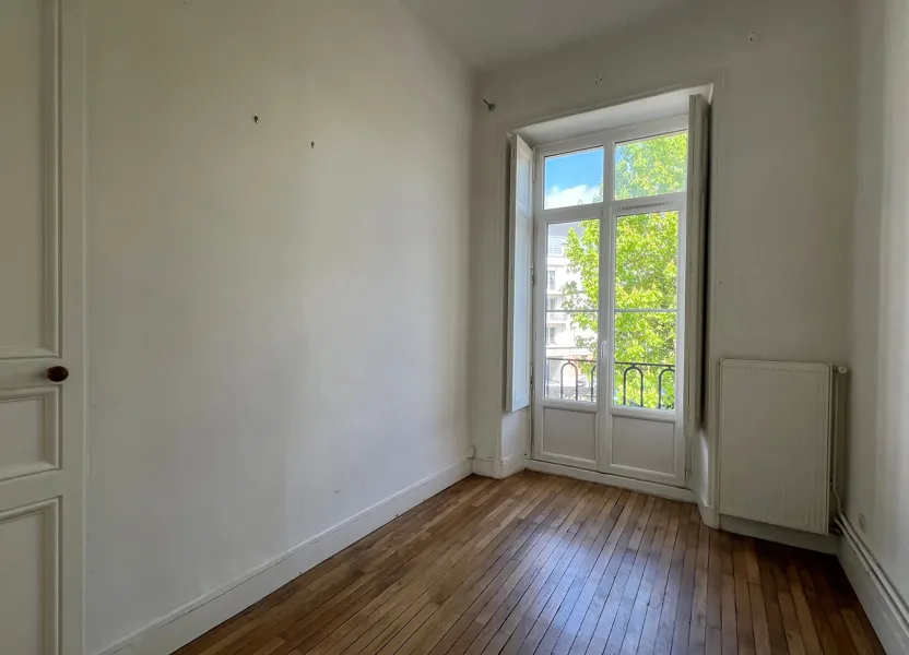 Appartement Rue Mathurin Brissonneau à Nantes