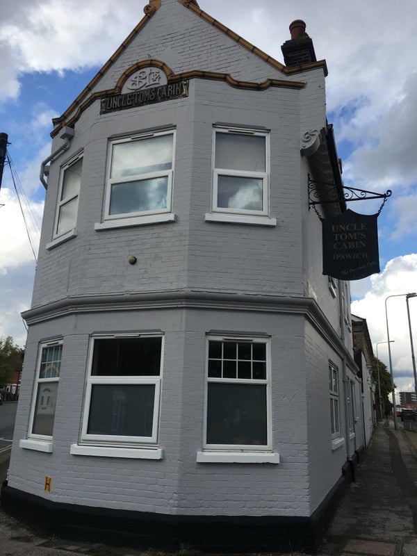 Flat Austin Street in Ipswich