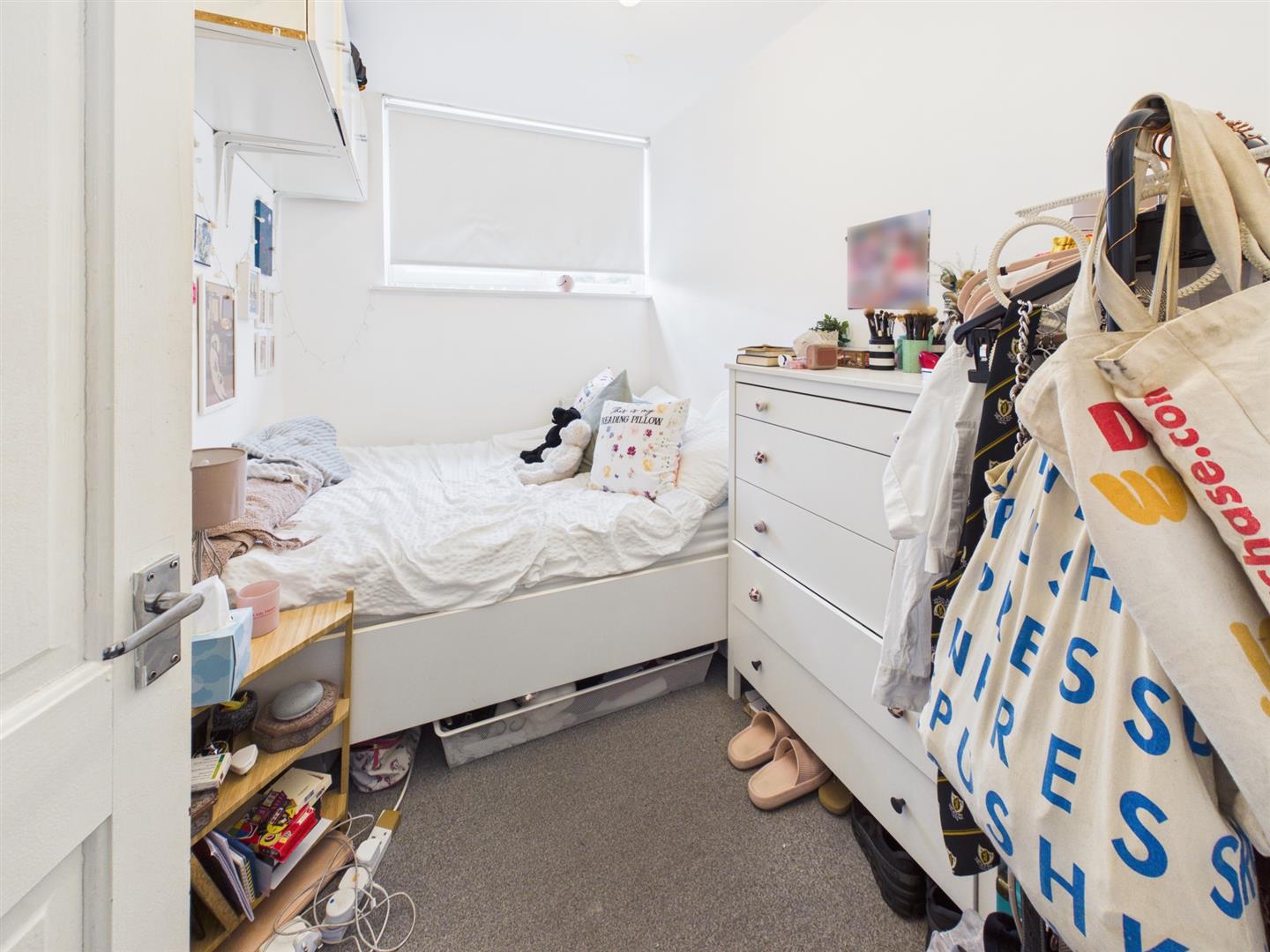 Flat Buckland Street in Greater London