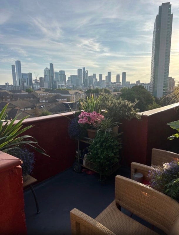 Room Longshore in Greater London