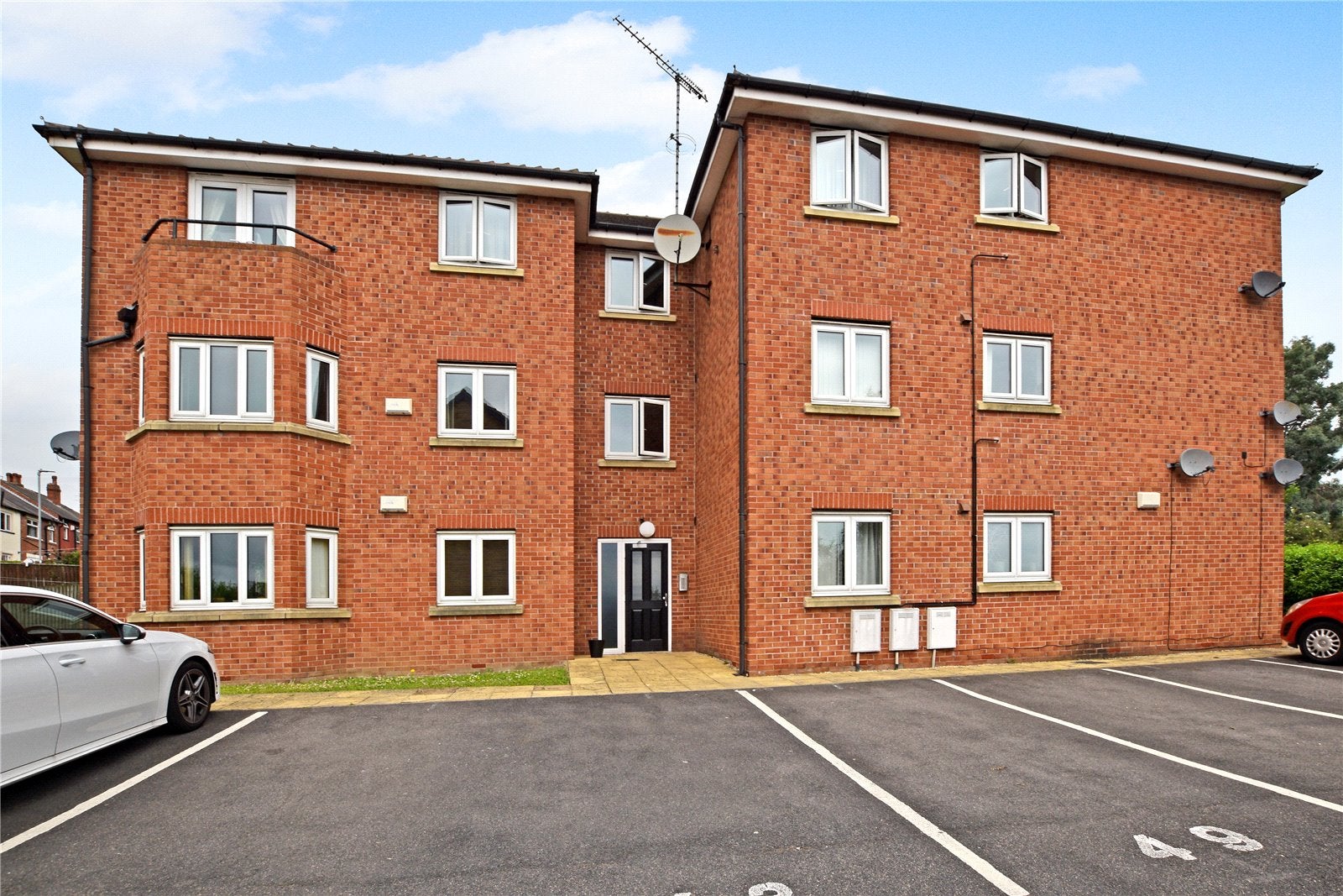Flat Stradbroke Way in Leeds