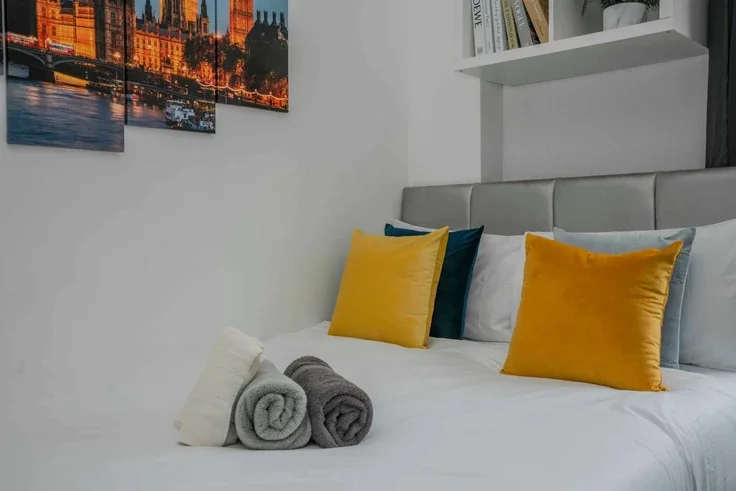 Flat Challoner Street in Greater London