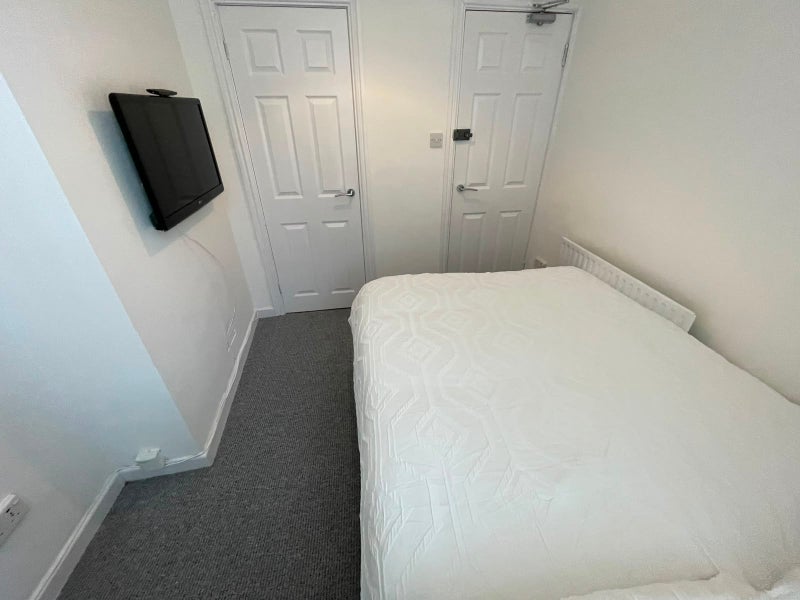 Room Rector Road in Liverpool