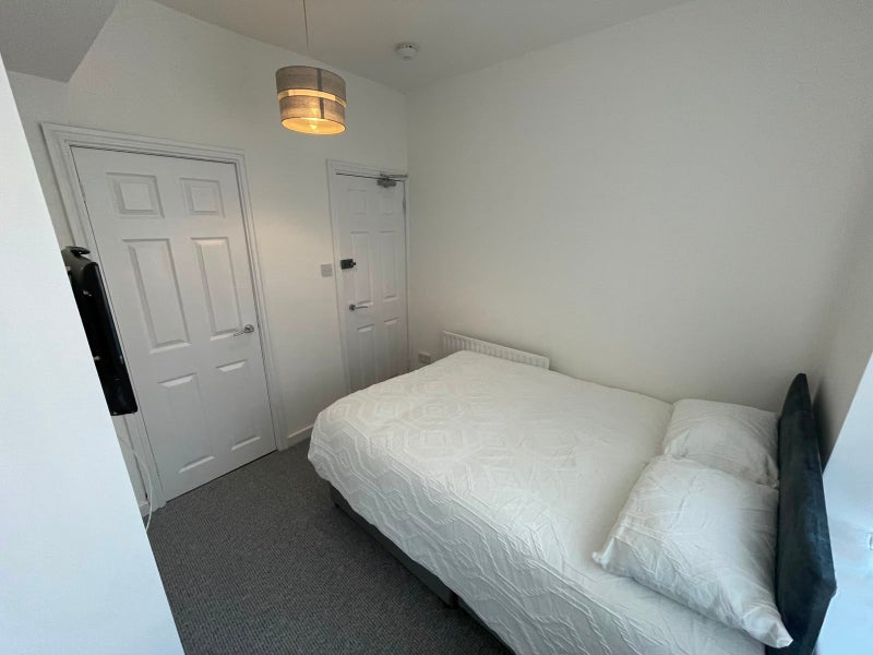 Room Rector Road in Liverpool
